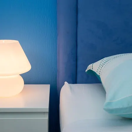 Blue Lagoon Apartment *